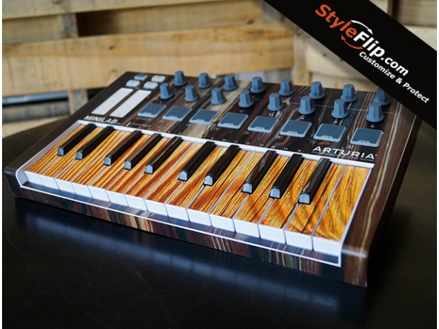 Arturia Minilab MK2 Wood Angle