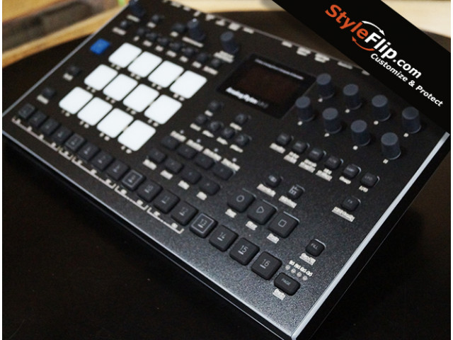 Elektron Analog Rytm MK2 Custom Skin Black Angle