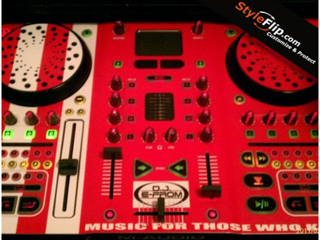 M-Audio Torq Custom Styleflip Skin Red & White Stripes