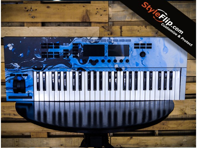 Native Instruments Komplete Kontrol S49 Front