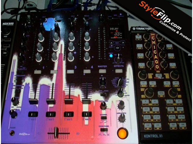 NI Traktor Kontrol X1 Black Chicago Lights Custom Skin