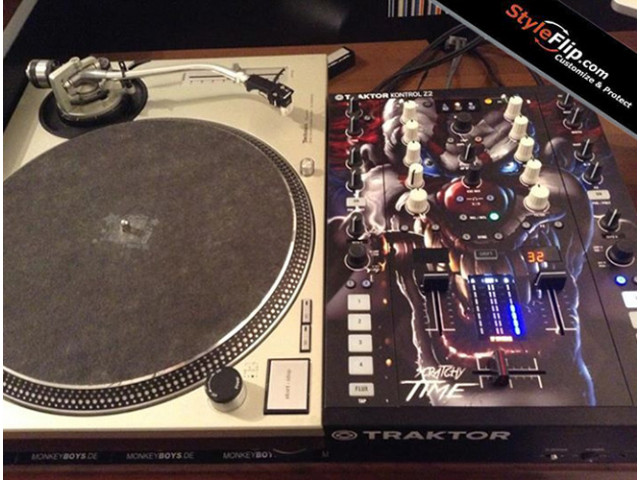 NI Traktor Kontrol Z2 Styleflip Custom Skin Creepy Clown