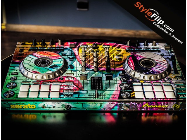 Pioneer DDJ-SR2 Skin Graffiti