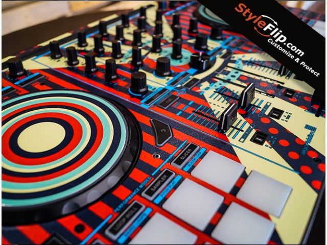 Reloop Mixon 4 Retro Skin Top