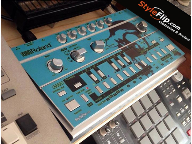 Roland TB-303 Custom Blue Styleflip Skin