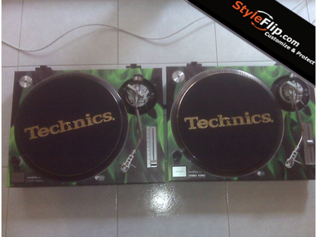 Technics SL-1200MK2 Styleflip Custom Skin Black Green