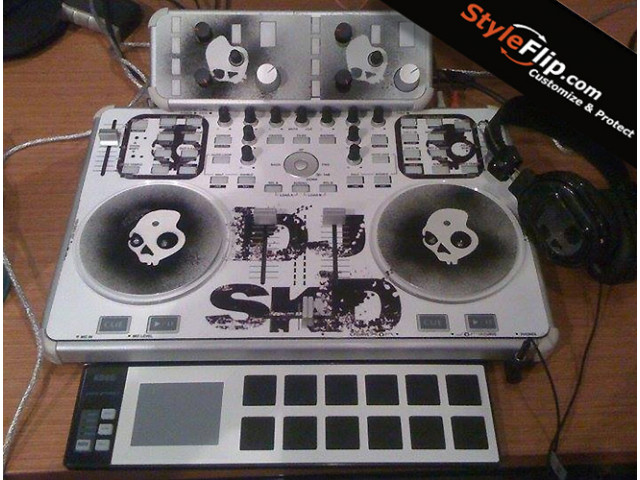 Vestax VCI 300 MK 2 Skulls DJ SKD White Gritty Custom Skin