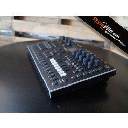 Elektron Analog Four MK2 Side