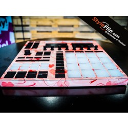 Native Instruments Maschine MK3 Custom Pink Heart Skin