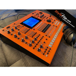 Roland MC 909 Orange Skin